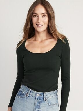 Grey Women's Scoop-Neck Long Sleeve Top